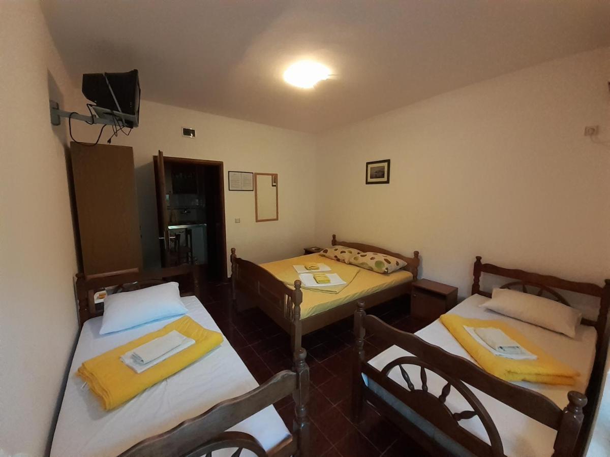 Stevovic Apartments Tivat Exterior photo
